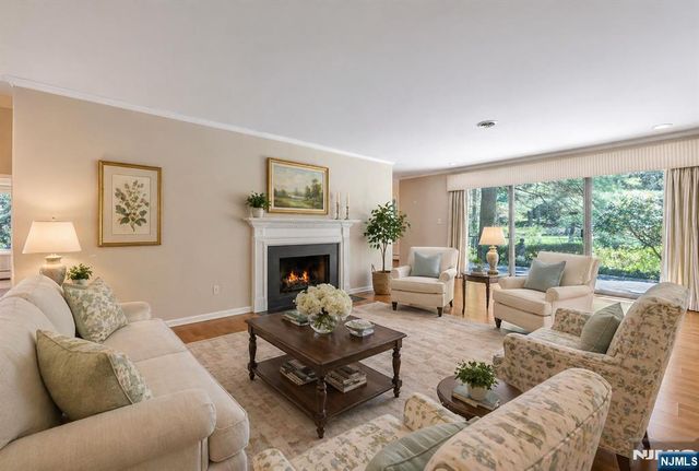 400C Bromley Place 4003, Wyckoff, NJ 07481