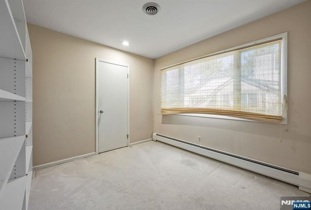 400C Bromley Place 4003, Wyckoff, NJ 07481