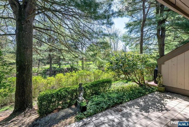 400C Bromley Place 4003, Wyckoff, NJ 07481