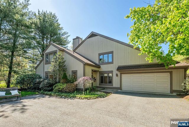 400C Bromley Place 4003, Wyckoff, NJ 07481