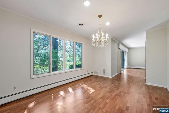 400C Bromley Place 4003, Wyckoff, NJ 07481
