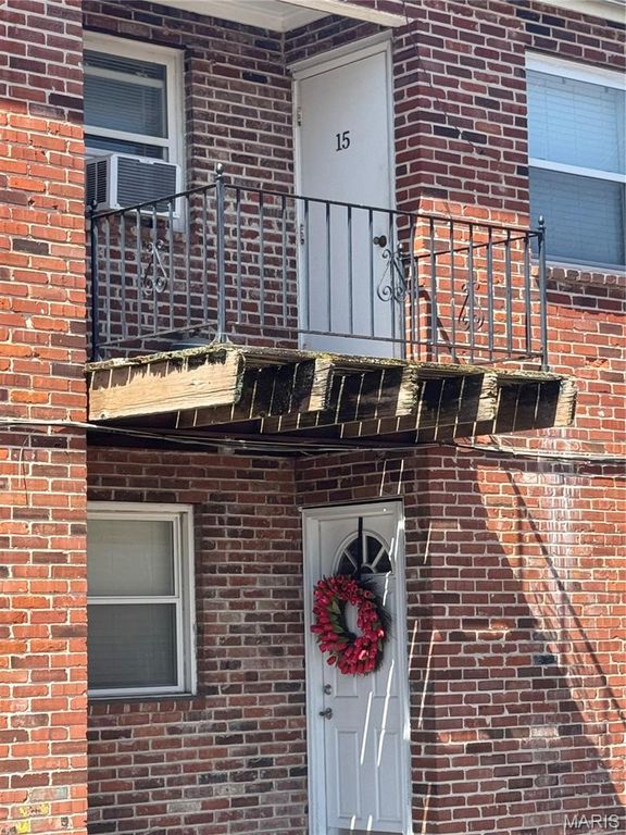 11922 Gravois Road 15, St Louis, MO 63127