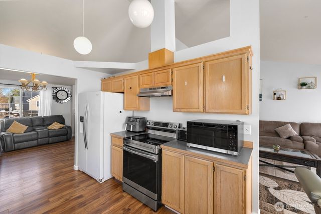 23008 56th Avenue E, Spanaway, WA 98387