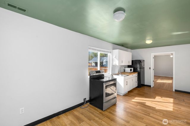 23008 56th Avenue E, Spanaway, WA 98387