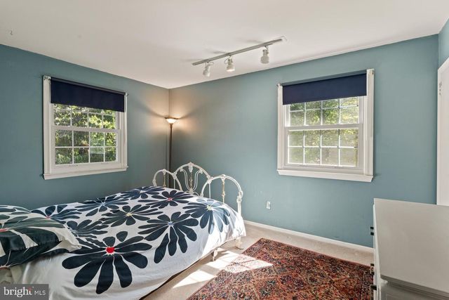 187 S LAKESIDE DR E, Medford, NJ 08055