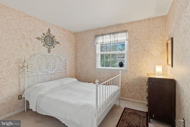 187 S LAKESIDE DR E, Medford, NJ 08055