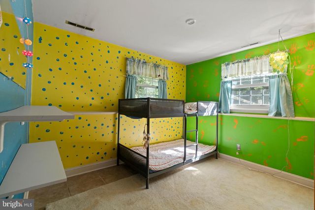 187 S LAKESIDE DR E, Medford, NJ 08055