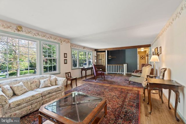 187 S LAKESIDE DR E, Medford, NJ 08055