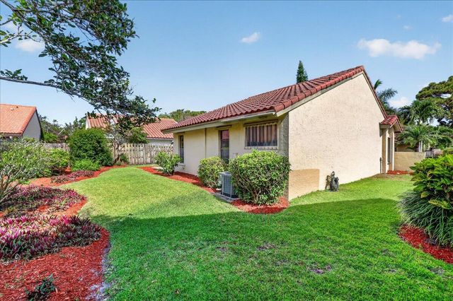 1235 NW 21st Terrace, Delray Beach, FL 33445