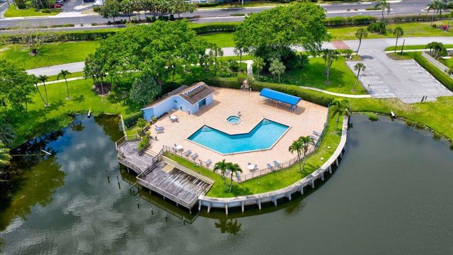 1235 NW 21st Terrace, Delray Beach, FL 33445