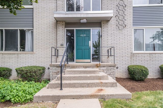 4910 Briarwood Avenue A3, Royal Oak, MI 48073