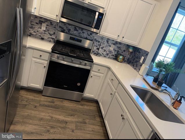120 SICKLER CT, Sicklerville, NJ 08081