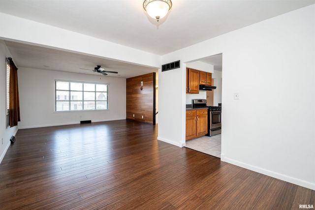 6009 W SIOUX Trail, Bartonville, IL 61607