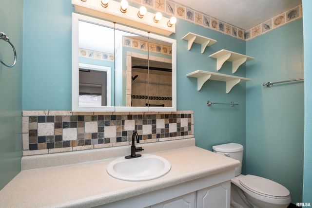 6009 W SIOUX Trail, Bartonville, IL 61607