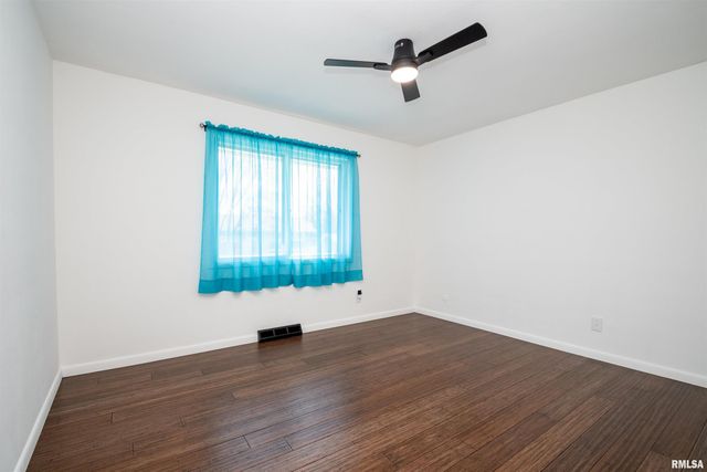 6009 W SIOUX Trail, Bartonville, IL 61607