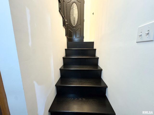 6009 W SIOUX Trail, Bartonville, IL 61607