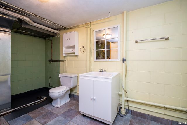 6009 W SIOUX Trail, Bartonville, IL 61607