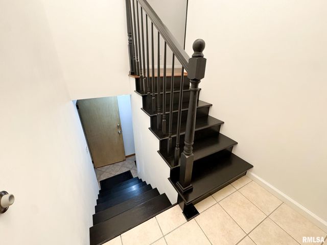 6009 W SIOUX Trail, Bartonville, IL 61607