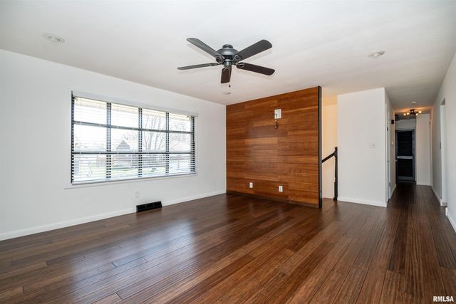 6009 W SIOUX Trail, Bartonville, IL 61607