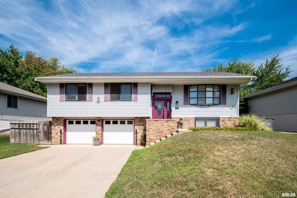 6009 W SIOUX Trail, Bartonville, IL 61607