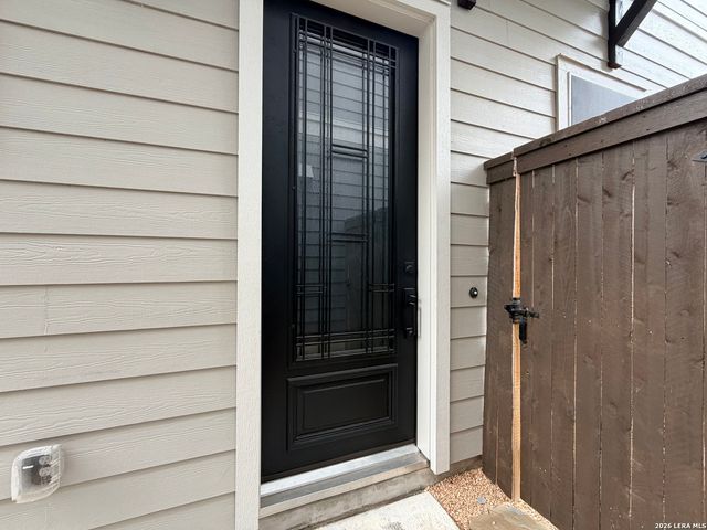 5843 Whitby Rd Unit 30, San Antonio, TX 78240