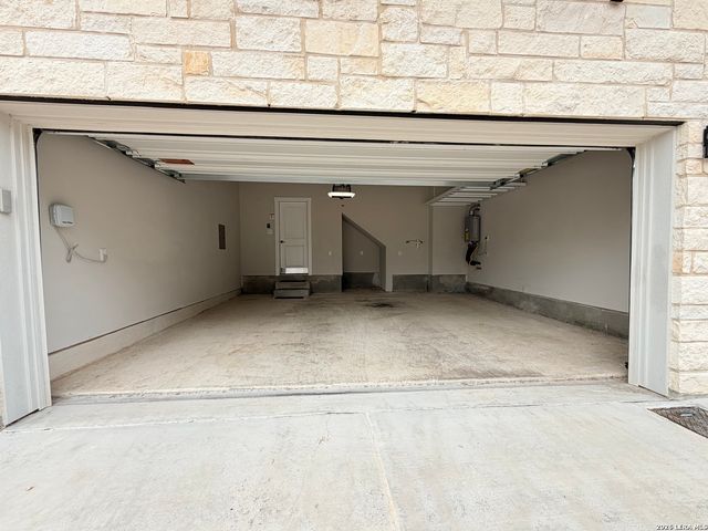 5843 Whitby Rd Unit 30, San Antonio, TX 78240