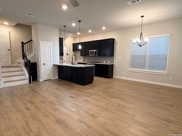 5843 Whitby Rd Unit 30, San Antonio, TX 78240