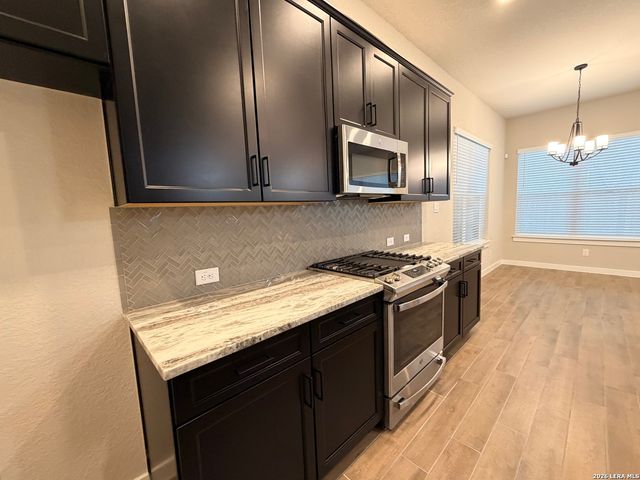 5843 Whitby Rd Unit 30, San Antonio, TX 78240