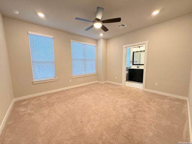 5843 Whitby Rd Unit 30, San Antonio, TX 78240