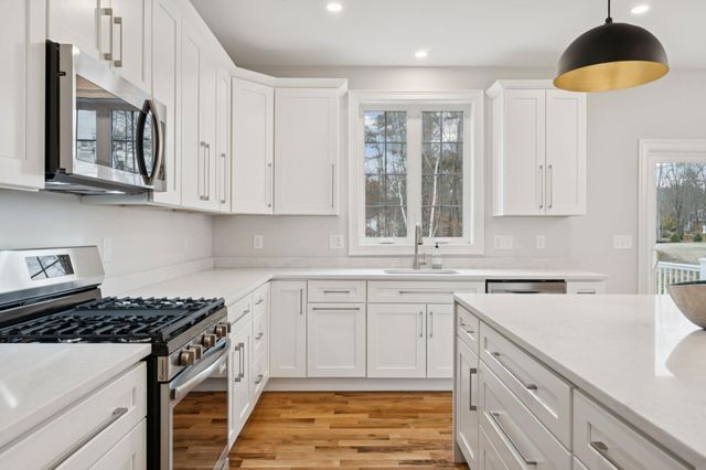 21 Copps Drive, Rochester, NH 03809