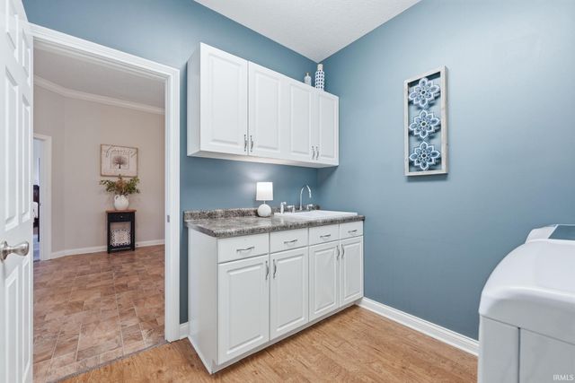 2608 W Brayston Way, Muncie, IN 47304