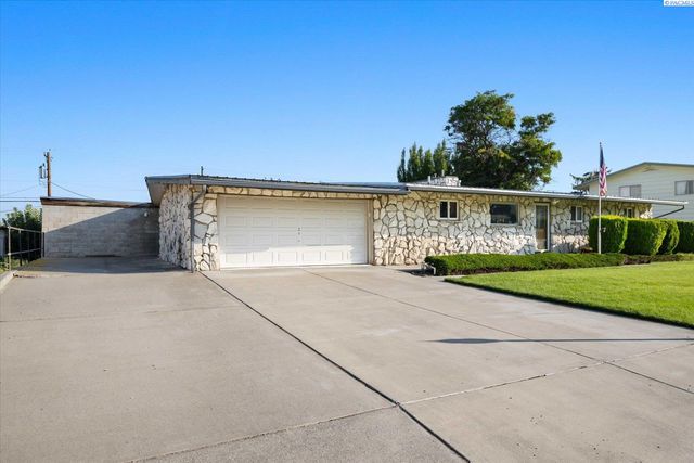 6336 W Willamette Ave, Kennewick, WA 99336