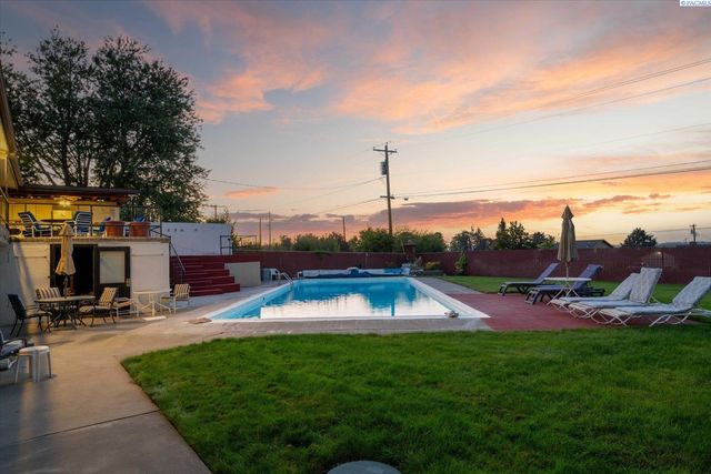 6336 W Willamette Ave, Kennewick, WA 99336