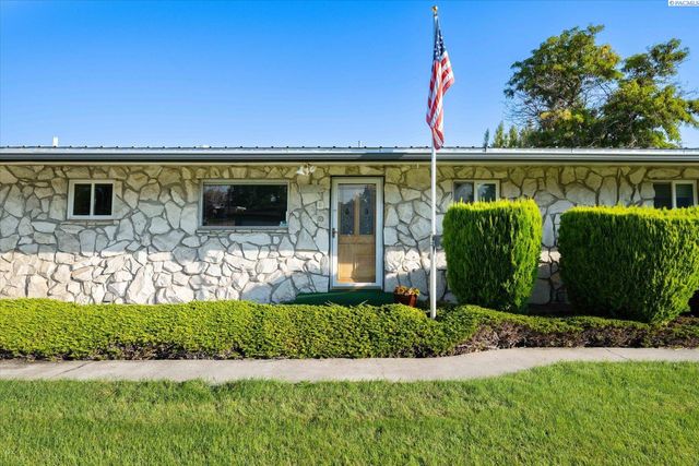 6336 W Willamette Ave, Kennewick, WA 99336