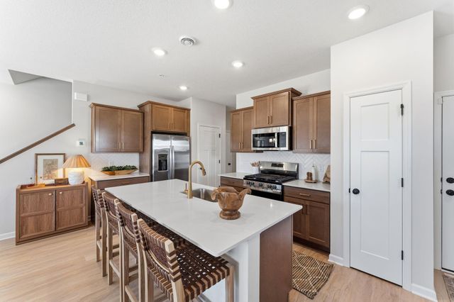 1024 130th Court E, Rosemount, MN 55068