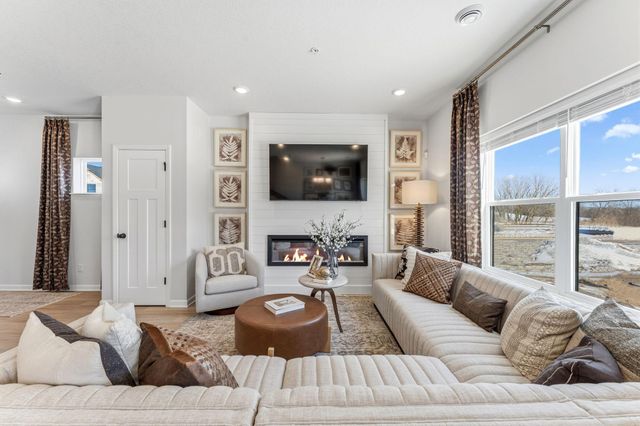 1024 130th Court E, Rosemount, MN 55068