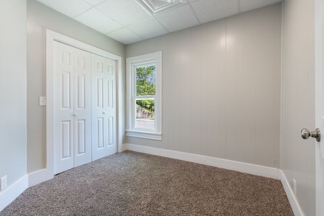 300 W Railroad St, Dickson, TN 37055