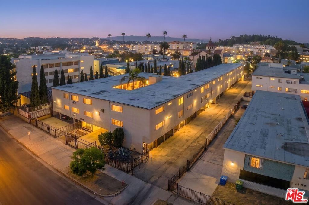1602 N Mariposa Avenue, Los Angeles, CA 90027 — exterior
