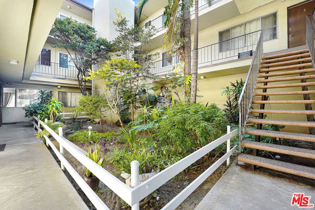 1602 N Mariposa Avenue, Los Angeles, CA 90027 — photo 5