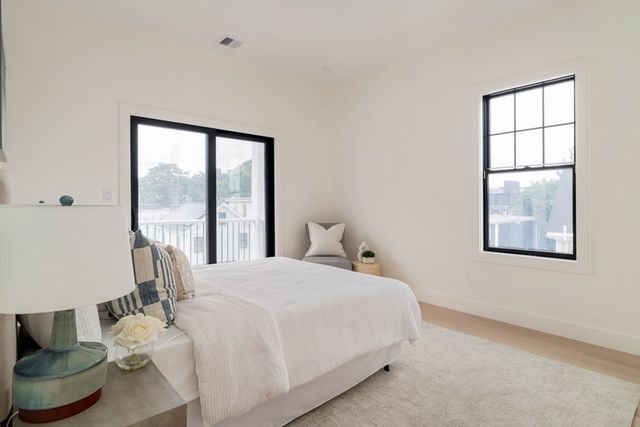 387 Norfolk St 3, Cambridge, MA 02139