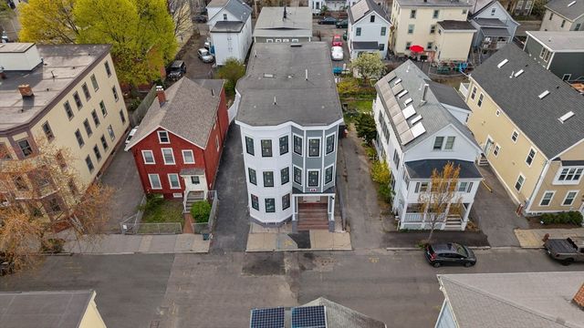 387 Norfolk St 3, Cambridge, MA 02139