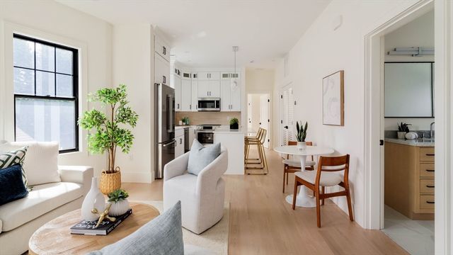 387 Norfolk St 3, Cambridge, MA 02139