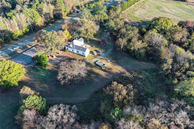 6993 Charlotte Highway, Lancaster, SC 29707