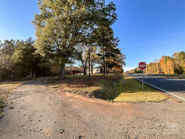 6993 Charlotte Highway, Lancaster, SC 29707