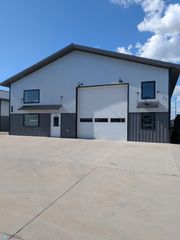 3320 39th Street S, Fargo, ND 58104