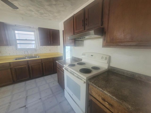 4132 51st BOULEVARD, Milwaukee, WI 53216