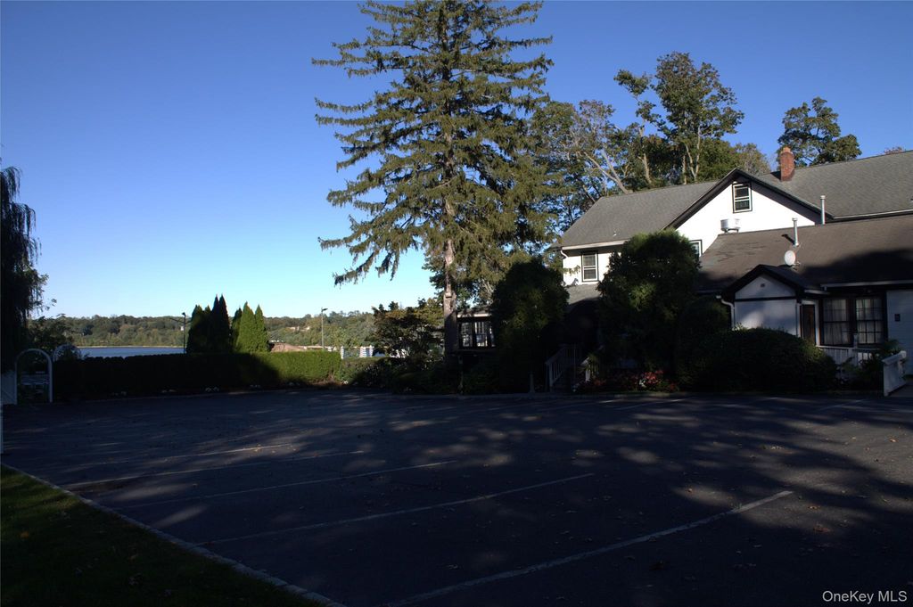 161 Rose Drive, Ronkonkoma, NY 11779 — exterior