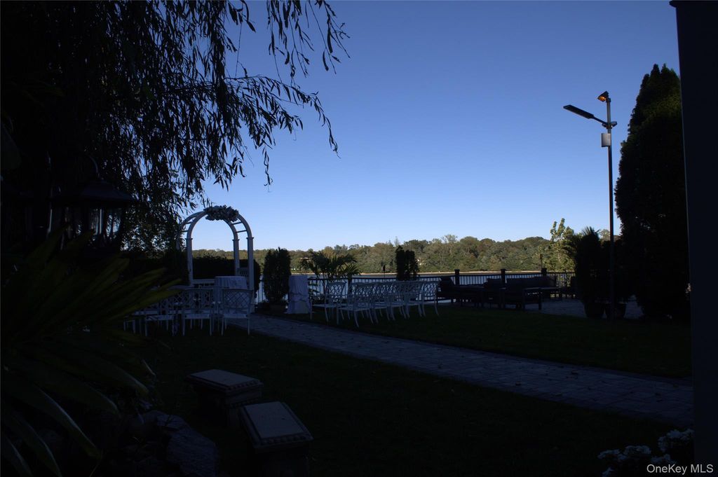 161 Rose Drive, Ronkonkoma, NY 11779 — photo 4