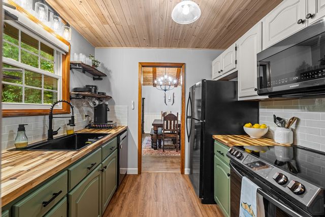 114 Nottely Shores W, Blairsville, GA 30512