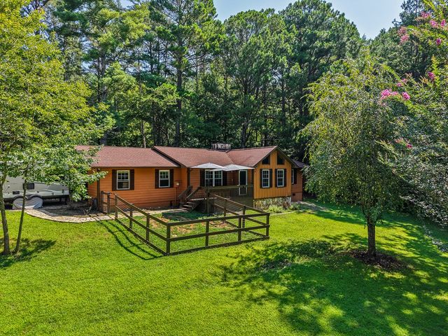 114 Nottely Shores W, Blairsville, GA 30512